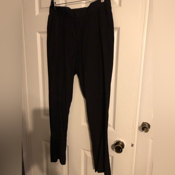 Never worn woman pants - Picture 2 of 2